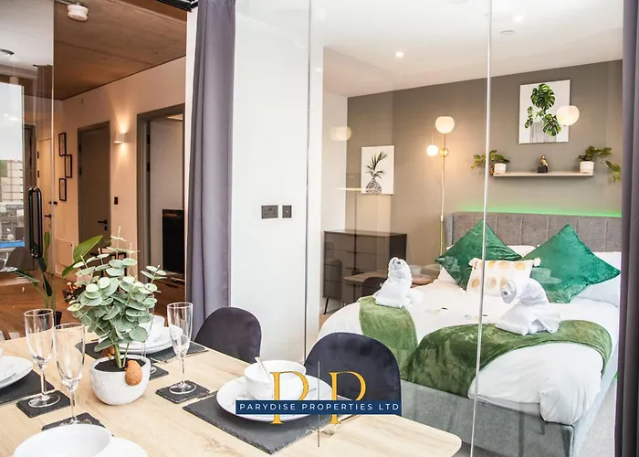 Luxury Deansgate Suite By Parydise Properties - Perfect For Business Or Leisure - Sleeps 2
